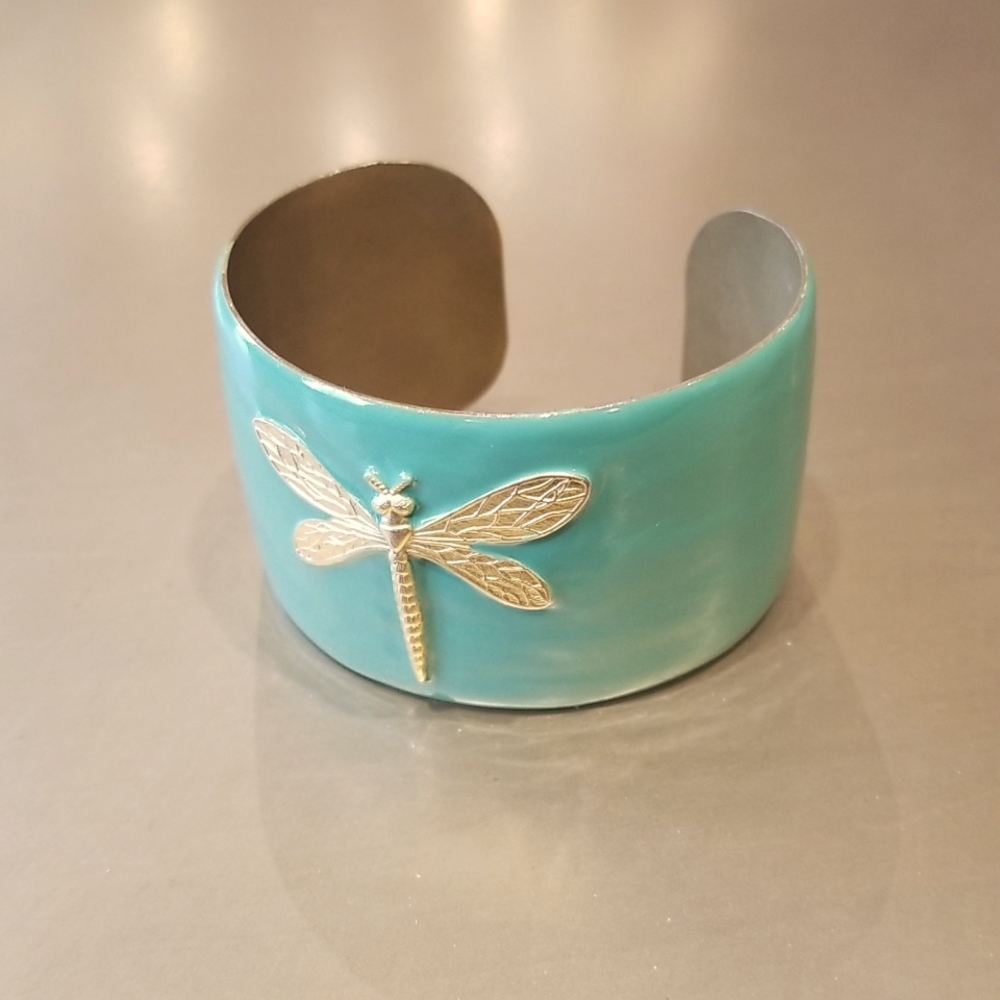 Gorgeous Dragonfly Cuff Bracelet!!🌼 - Picture 2 of 6